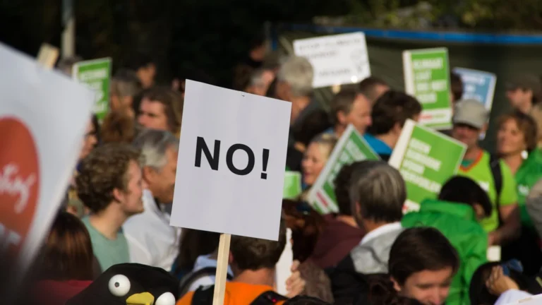 Bürgerprotest gegen Bodenaushubdeponie