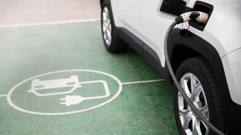 Tiefbau bei elektrische Ladesysteme