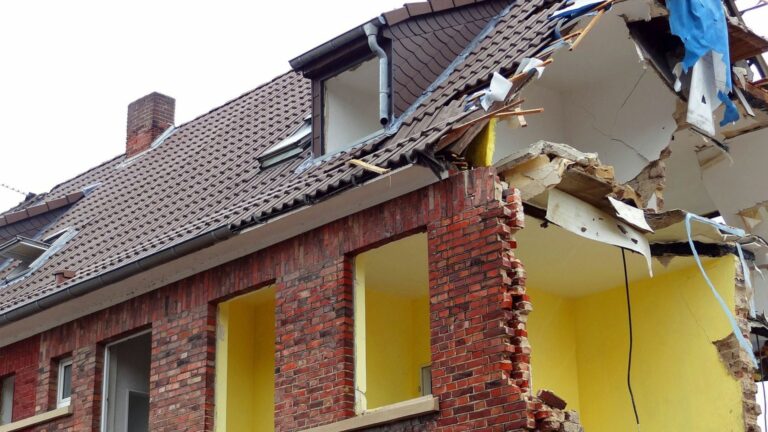 sanierung gebäudesanierung abbruch abriss