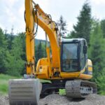 maschinenausfall-bagger-baustelle-stillstand