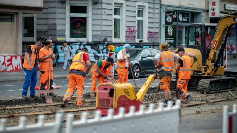 fachkraeftemangel-bau-deutschland-statistik